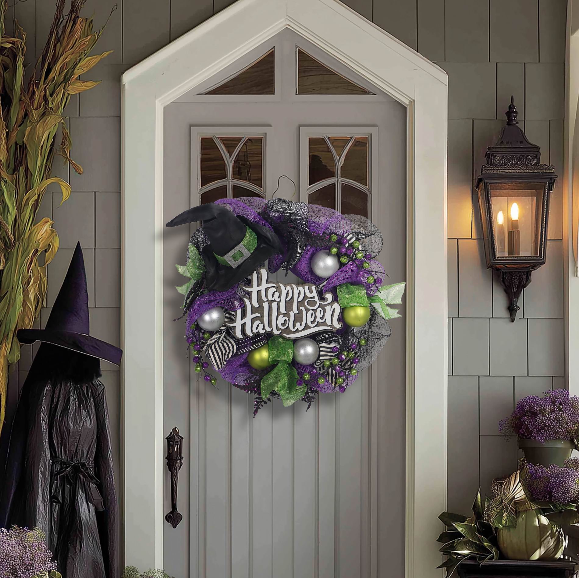 18" Halloween Wreath with Signage