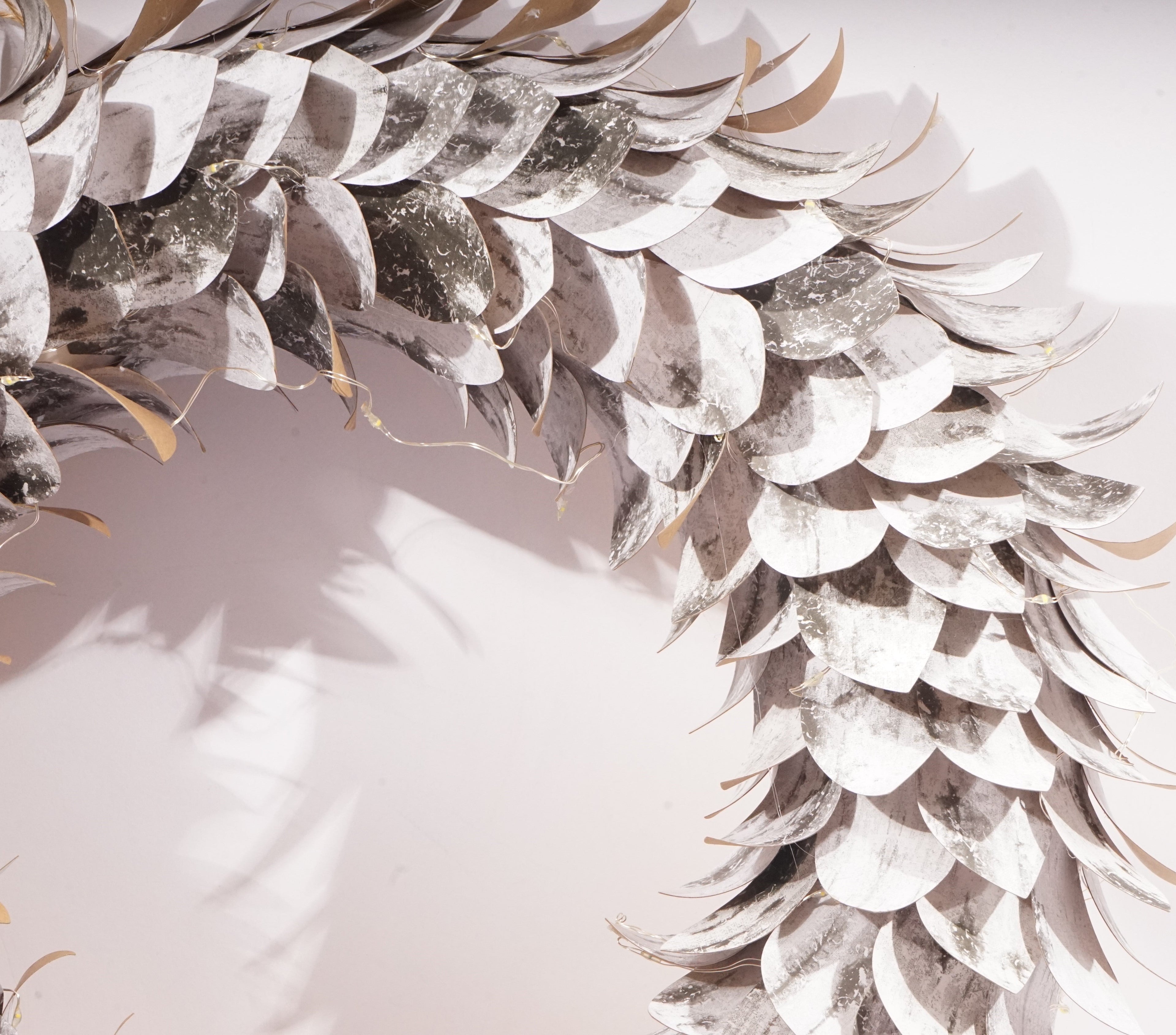 17" Dia Fake Birch Bark Wreath With LED Lights