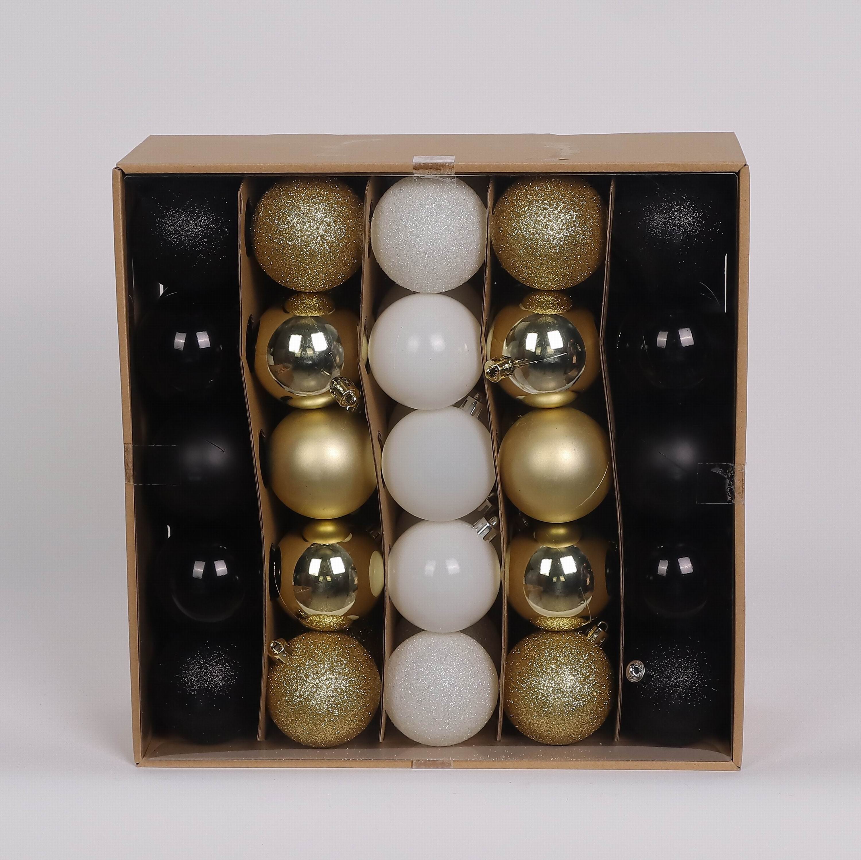 50 Shatterproof Ornaments box set - Black, Gold and white