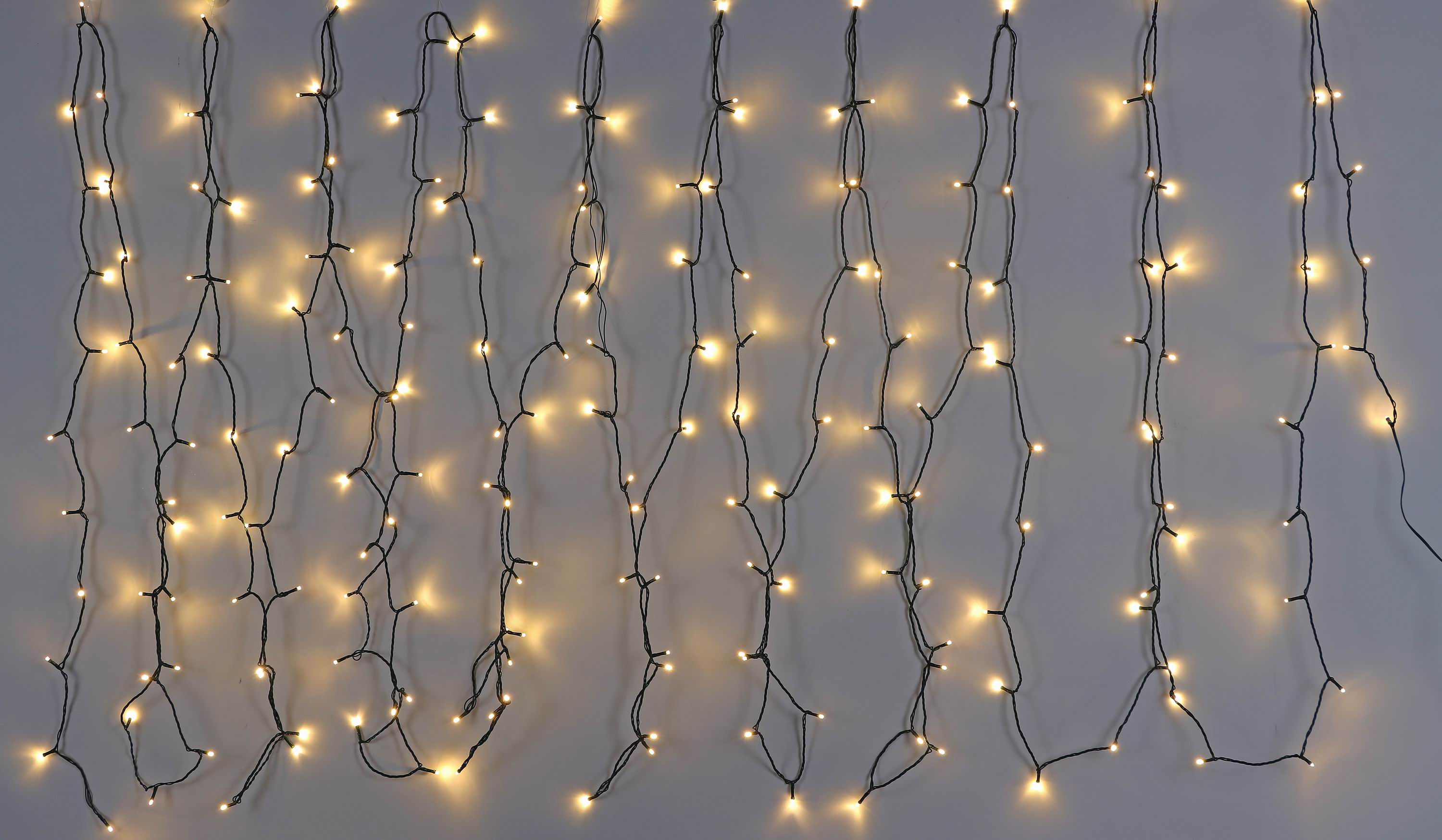 200 bulbs low voltage warm light LED  48" in length