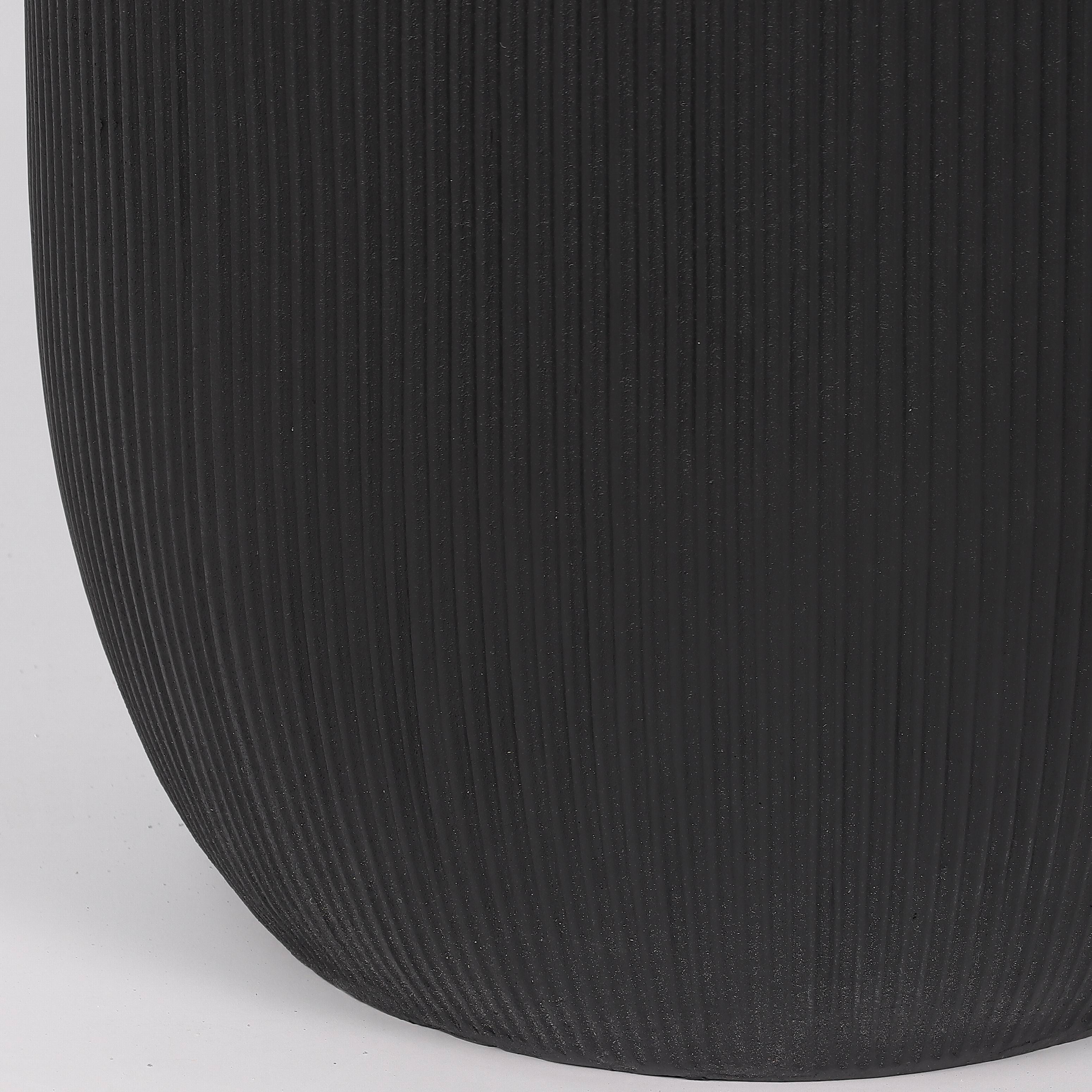 15.366 X 15.366 X 23.64"H BLACK PLANTER W/ SHINY GOLD EDGE