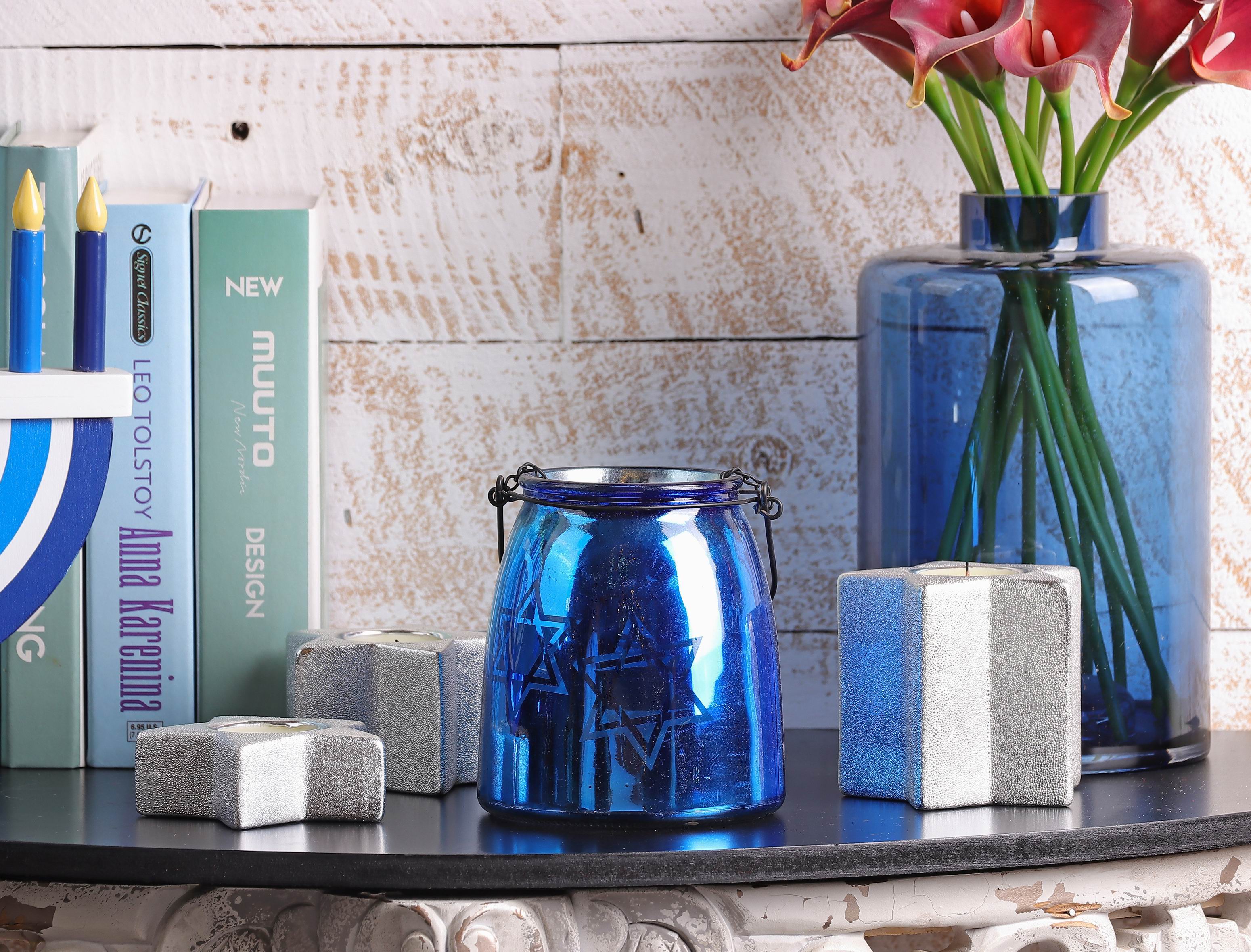 4.5 X 5"H BLUE CONTAINER DECOR