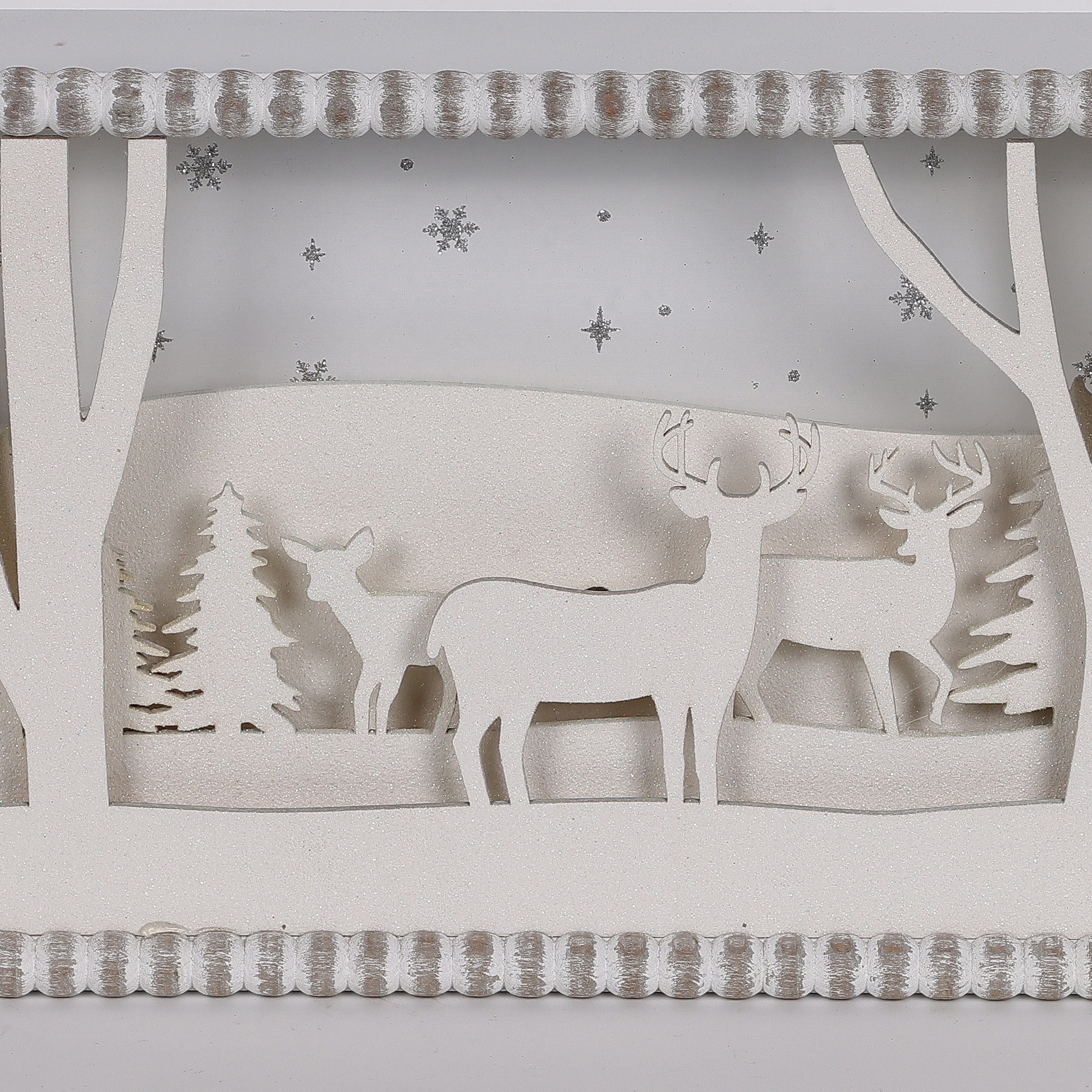 8 X 2.25 X 11.75"H WHITE NATURE SCENERY DECOR