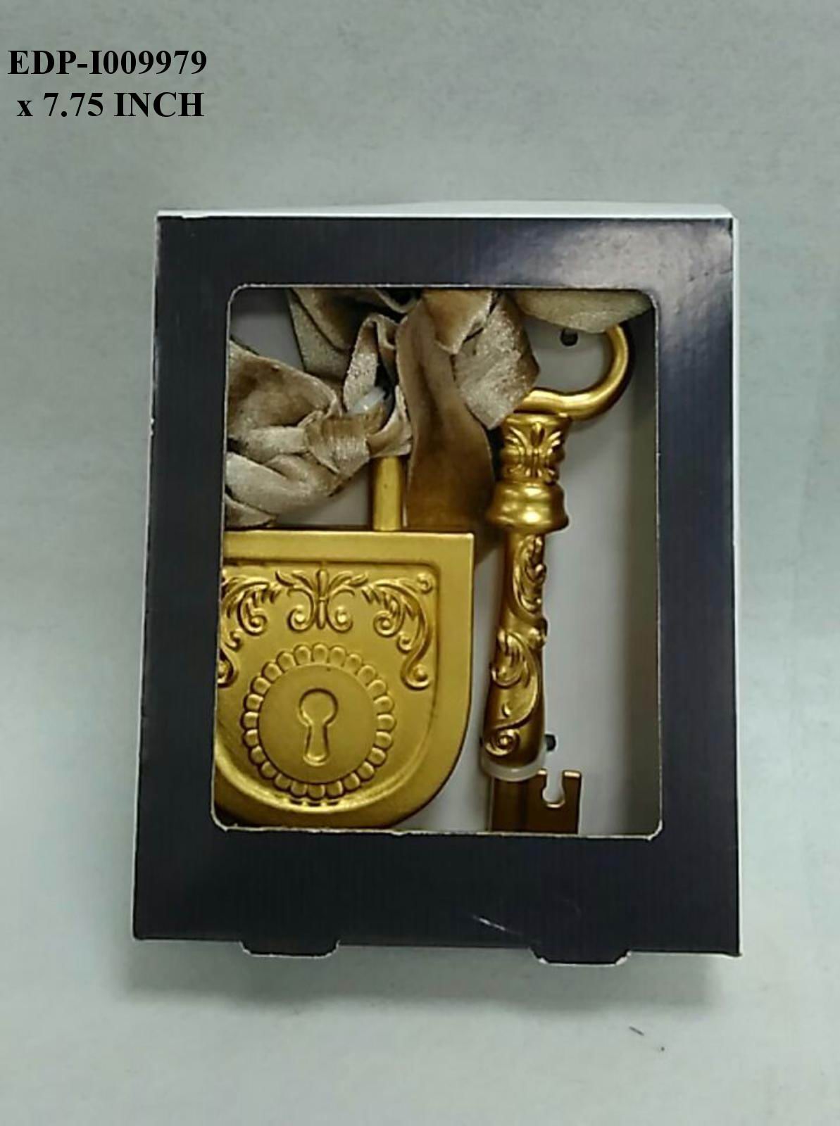 7.75" Santa Secret Lock & Key