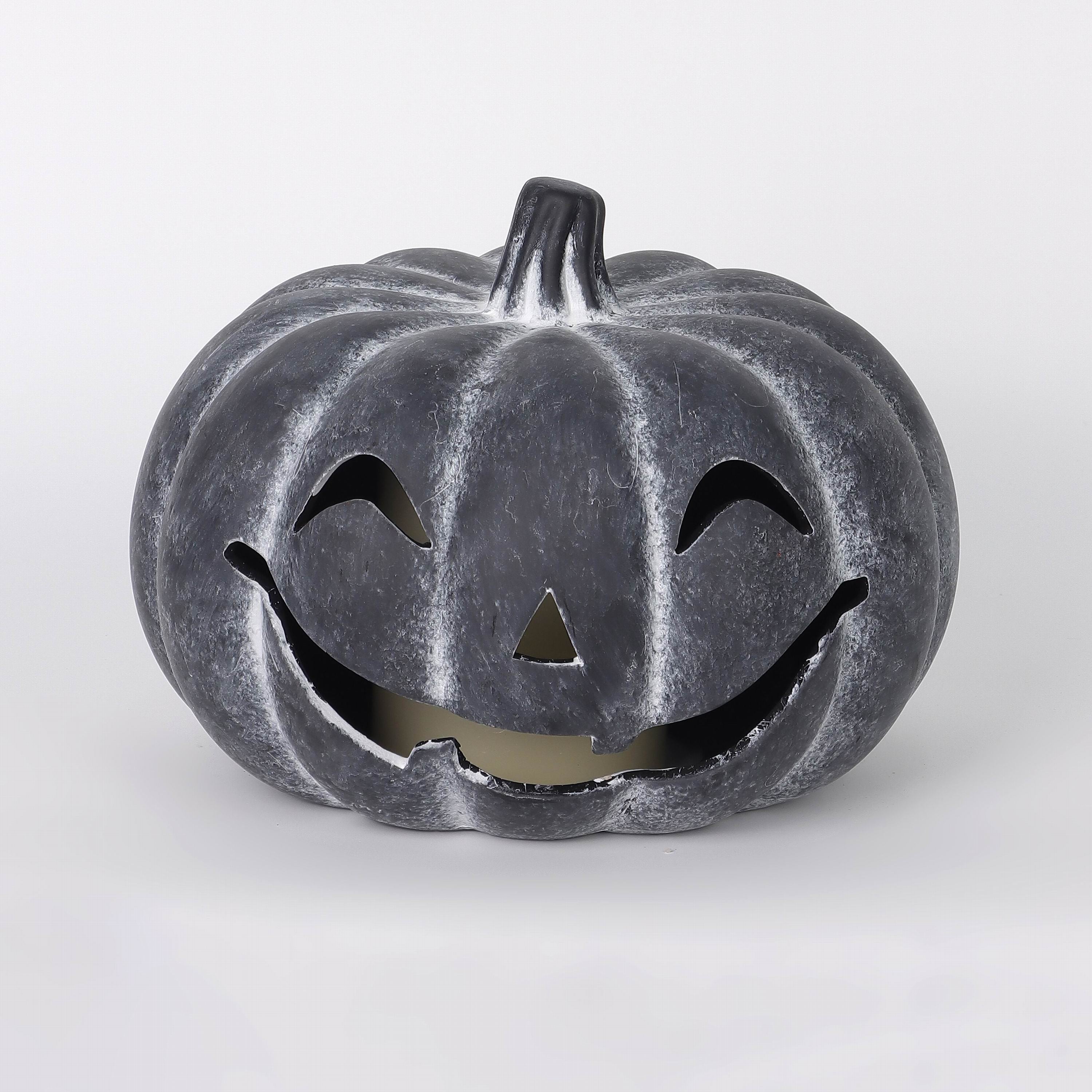 6"H. Halloween Jack-O-Lantern Pumpkins