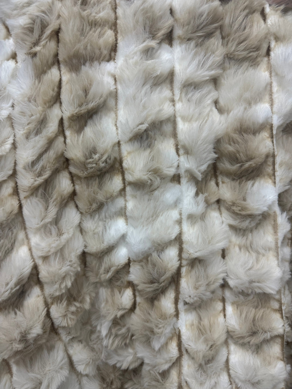 56” Luxurious Faux Fur Tree Skirt by Jason Wu (Imported from USA)