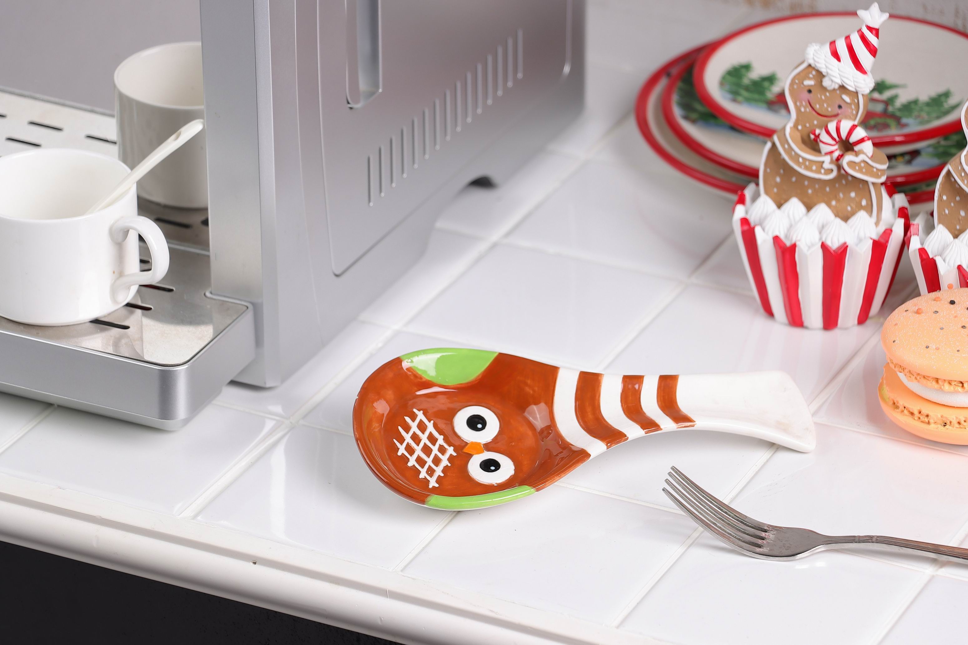 3.75 X 8 X 1"H GINGERBREAD MAN SPOON DECOR