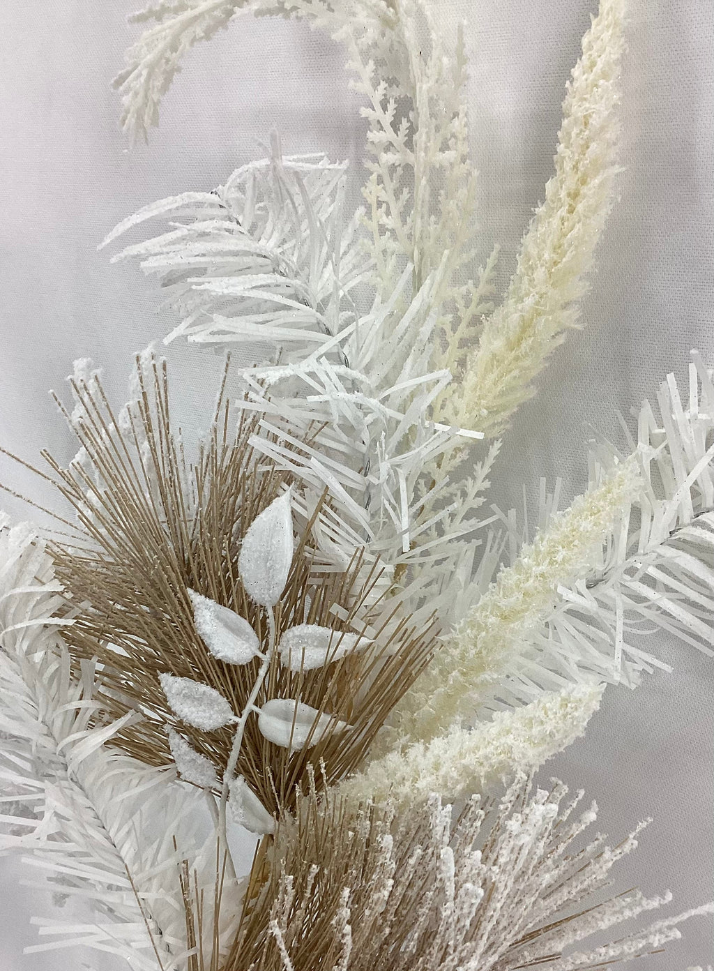 24" Snow Grasses Stem