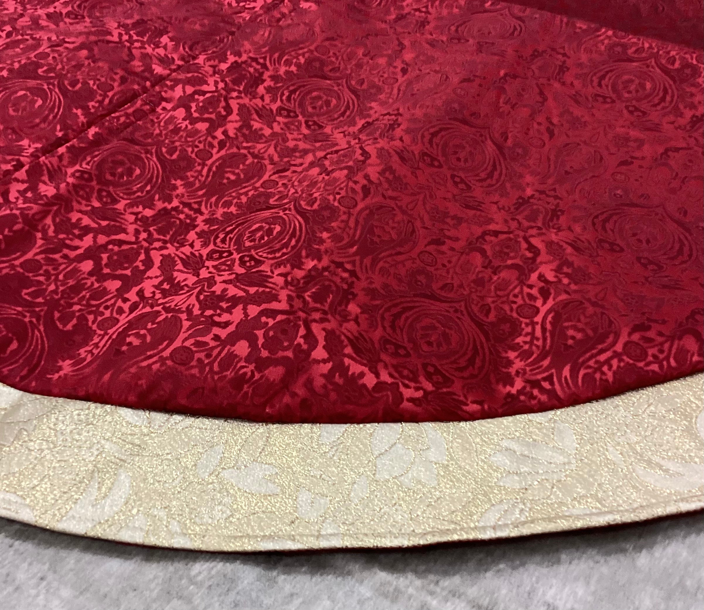 48”dia. Fabric Tree Skirt - Red & Gold